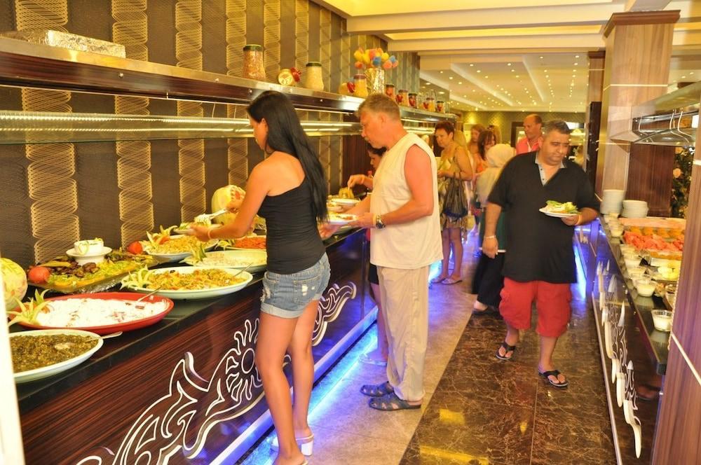 Club Tess Hotel Конаклы Экстерьер фото