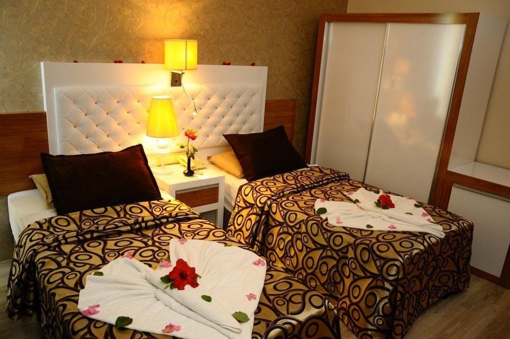 Club Tess Hotel Конаклы Экстерьер фото